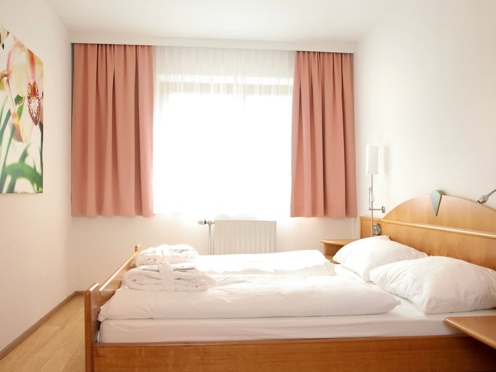 In-room safe, free WiFi