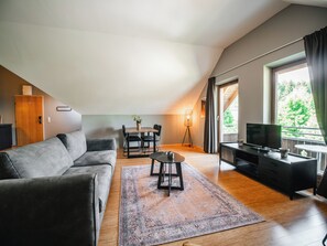 Comfort Apartment | Living room