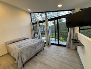 4 chambres, fer et planche à repasser, accès Internet, draps fournis