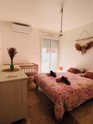 1 bedroom, iron/ironing board, bed sheets - Coco jungle Bohemia 12 minutes from the sea (Martigues)