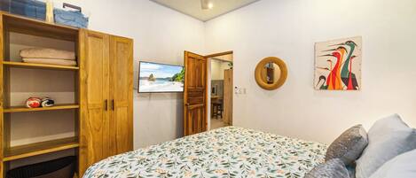 Acceso a internet y ropa de cama