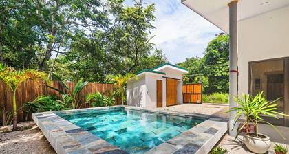 Casa Tortuga – Modern 3BR Pool Home by the Beach