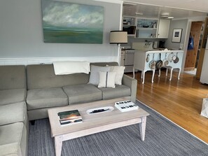 تلفزيون ذكي، كُتُب