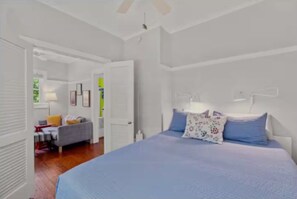 1 sovrum, internet och sängkläder