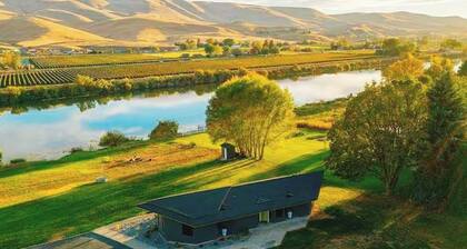 Cozy Two Bedroom River Front Getaway
Share
Save