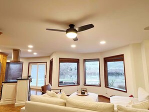 2 Schlafzimmer, Internetzugang, Bettwäsche