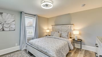 3 bedrooms, iron/ironing board, internet, bed sheets