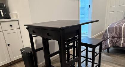 Charming 1-bedroom house in Gastonia with AC