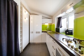 Ofen, Herdplatte, Geschirrspüler, Toaster