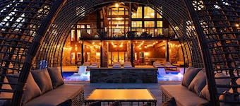 Pinnacle Pointe by Relaxtay | 600-Acre Private Luxury Estate with Spa, Pool, Theater & Lake