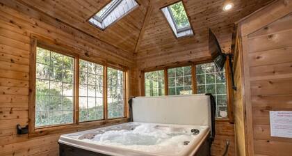 Summit Retreat Sleeps 30 inside Seven Springs