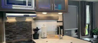 The GreyWolf - Convenient & Cozy RV