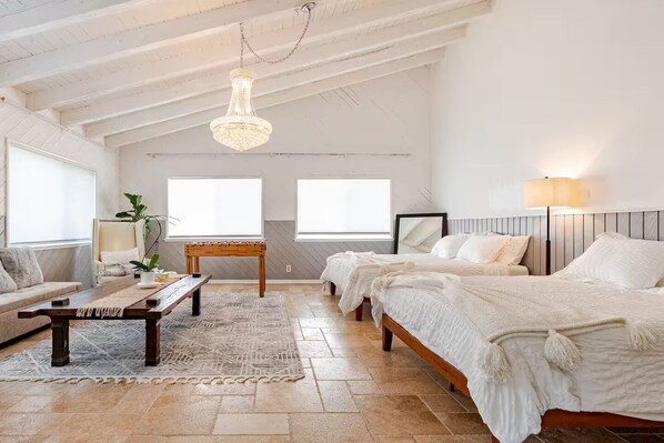 2 bedrooms, free WiFi, bed sheets