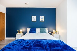 Unclassified image, 5 of 23, button