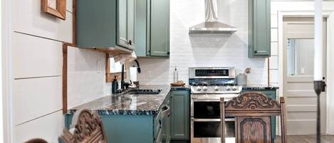 Fridge, microwave, oven, stovetop