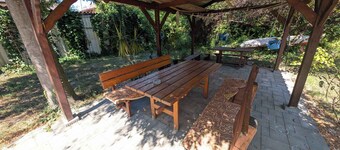 Holiday home with WLAN, air conditioning and large garden