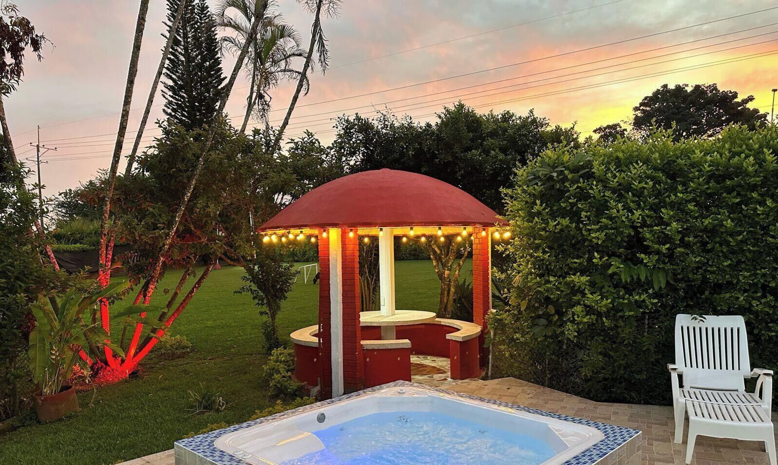 Outdoor spa tub