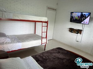 3 chambres, Wi-Fi gratuit, draps fournis