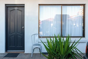 デラックス ダブルルーム | デスク、ノートパソコン用作業スペース、アイロン / アイロン台、WiFi (無料)