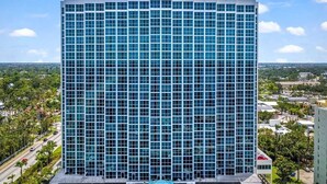 Exterior - The Oasis Downtown Fort Myers/Pool View Retreat (Fort Myers)