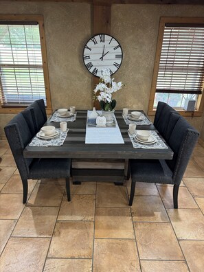 تناول الطعام