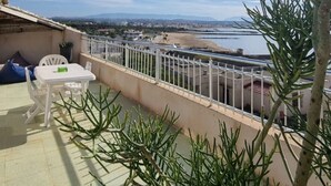 Terrace/patio - dareddroudj (Algiers)