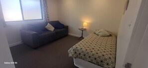 2 chambres, draps fournis, accès pour personnes à mobilité réduite