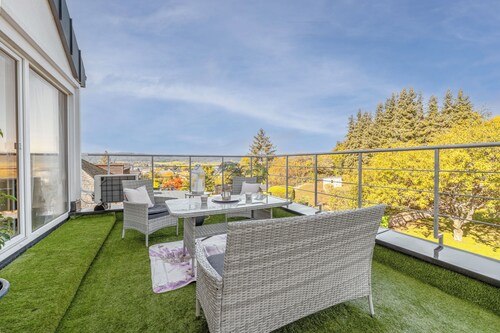 Spacious 3BR/2BA | Terrace + Free Parking