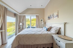 3 soverom, strykejern/-brett, wi-fi og sengetøy