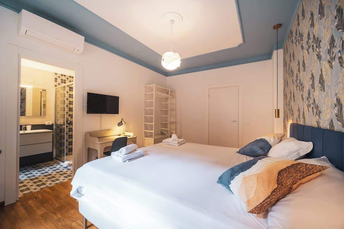 2 slaapkamers, een strijkplank/strijkijzer, reisbedje, wifi