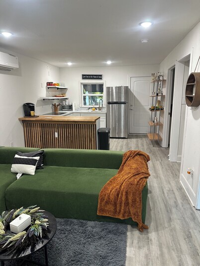 Cool cottage with AC in Rice