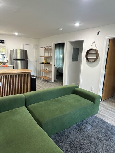 Cool cottage with AC in Rice