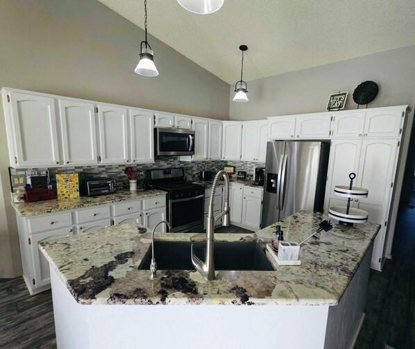 Microwave, oven, stovetop, dishwasher