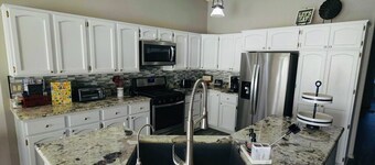 Charming 3 bedroom 3 bath with mountain views, huge game room, and theatre room.