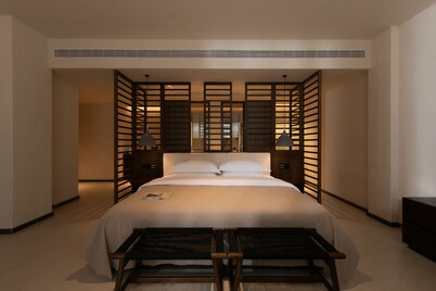 Ancient Charm Luxe Retreat Lijiang