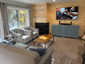 Smart TV, fireplace, DVD player