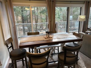 Dining - 2BR Condo 7 min to Schuss Mtn, Shanty Creek Resort, Shorts Brewery - Fireplace (Bellaire)