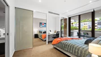 2 bedrooms, desk, iron/ironing board, travel cot