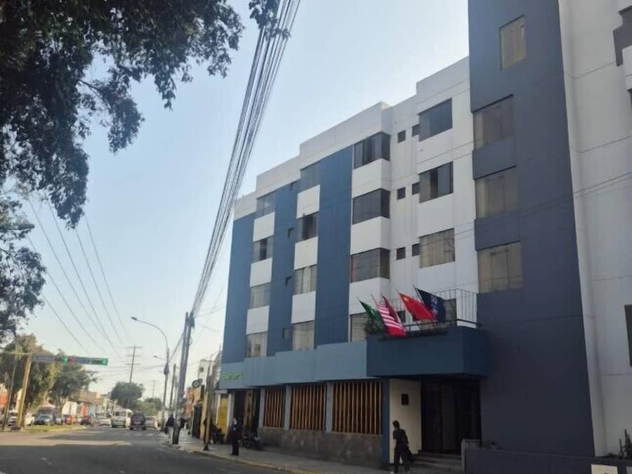 Fachada de la propiedad