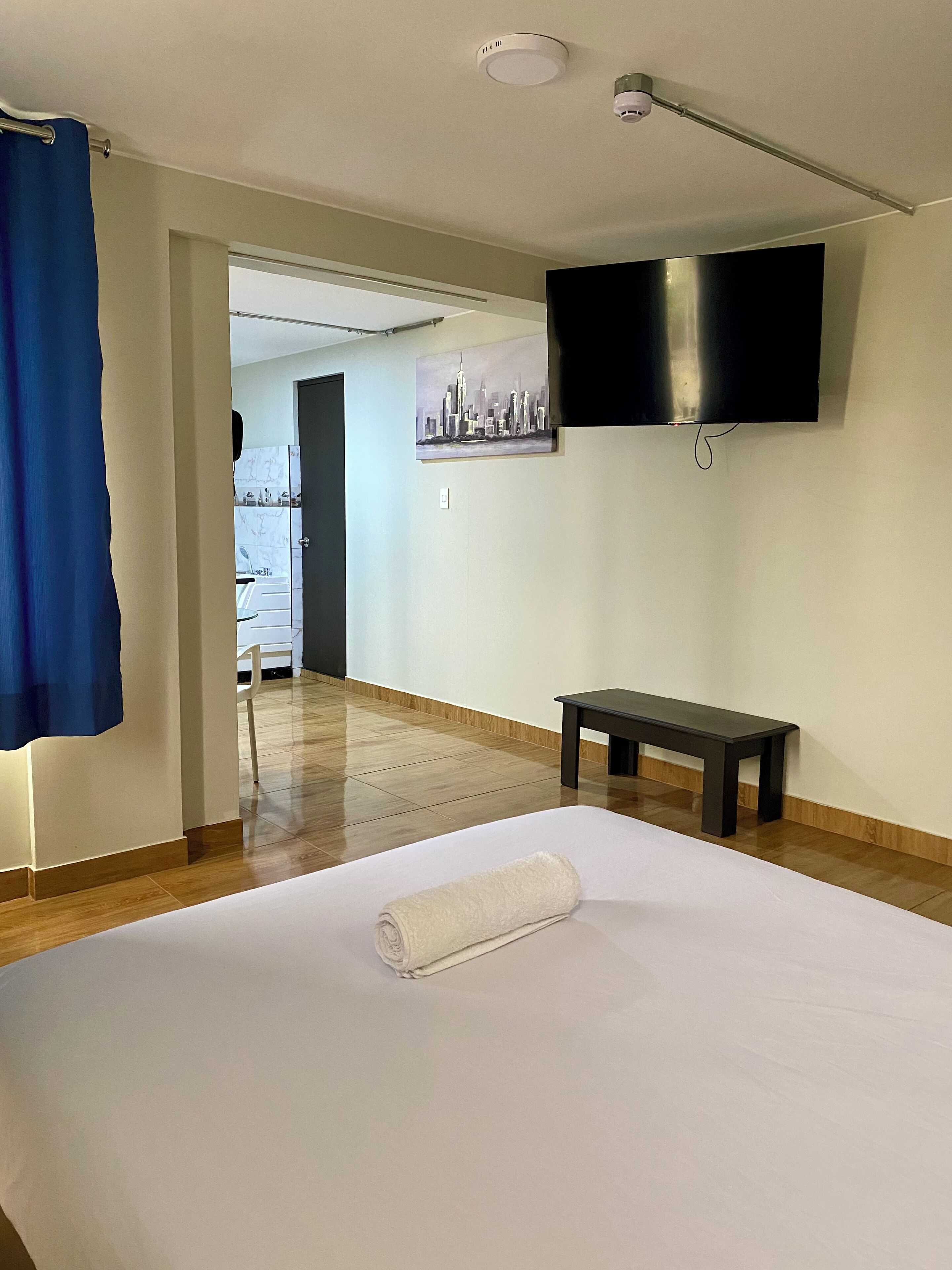 Deluxe Room, City View | Free WiFi, bed sheets