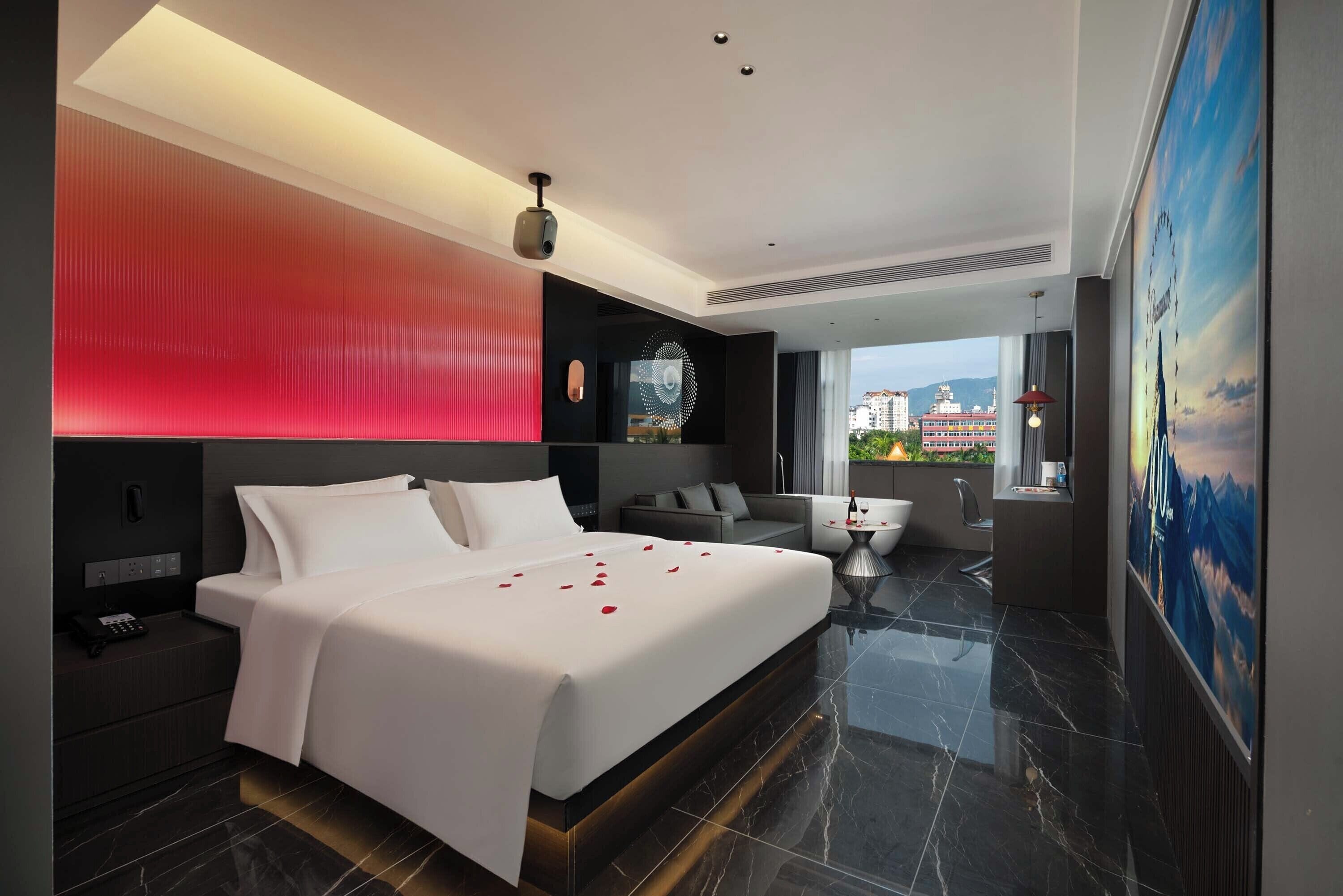 Romantic Double Room, City View | Desk, laptop workspace, free WiFi