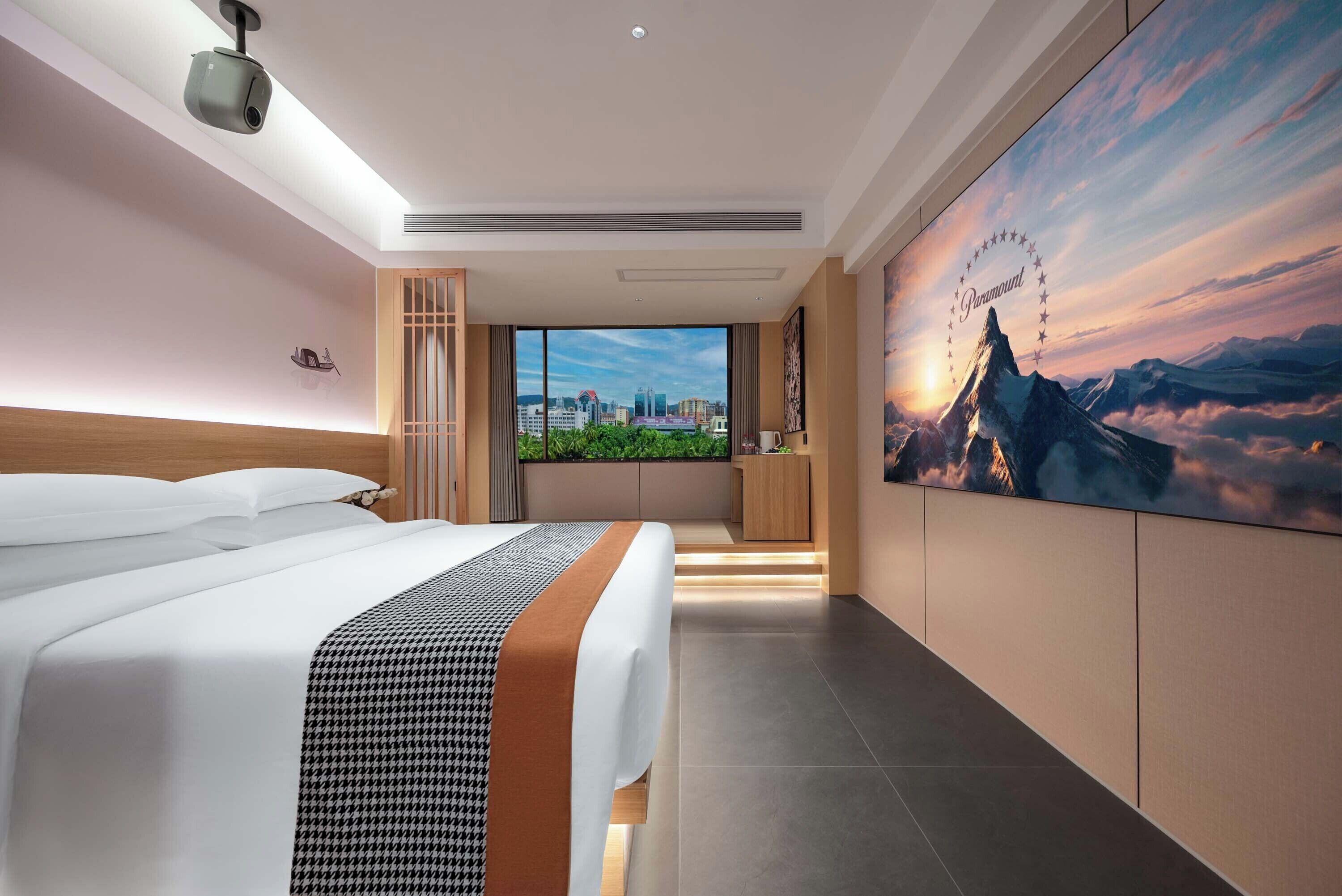 Executive Double Room, City View | Desk, laptop workspace, free WiFi