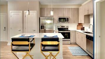 MikrovÄgsugn, ugn, spishÀll och diskmaskin