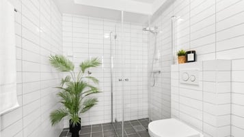 Hårtørrer, håndklæder, Sæbe, Toiletpapir