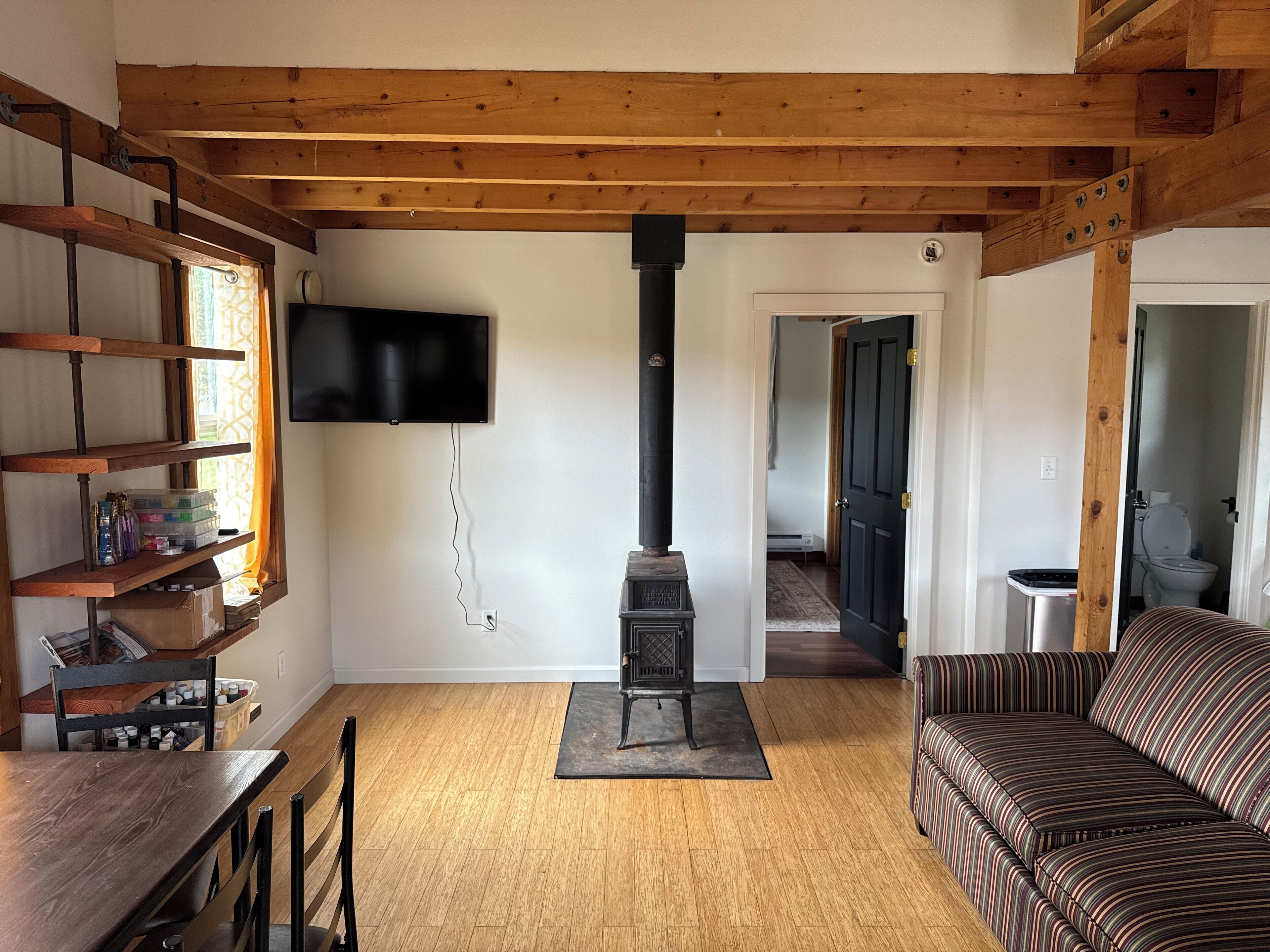 Fabulous 1-bedroom W/loft Cottage In Kodiak - Alaska