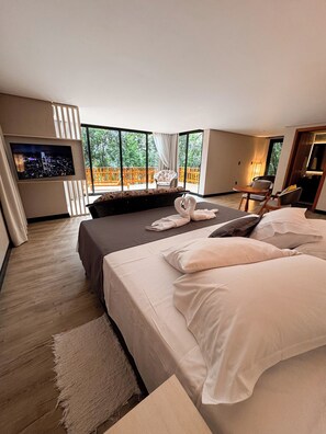 Familienchalet, Talblick | Minibar, Verdunkelungsvorhänge, kostenloses WLAN, Bettwäsche