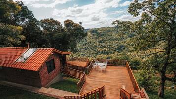 Comfort Chalet, Mountain View | Mountain view