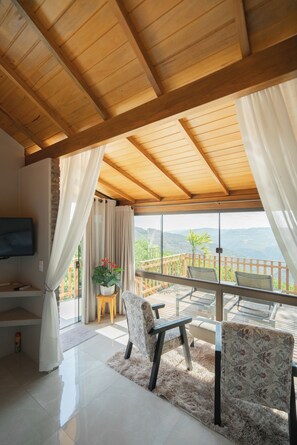 Comfort Chalet, Valley View | View from room - Vovô Emilio Chalés (Nova Petrópolis)