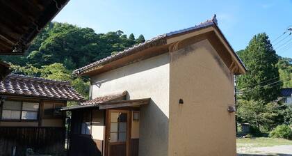 Heritage Stay - Hidden Gem of Iwami Ginzan Living in a World Heritage Townhouse