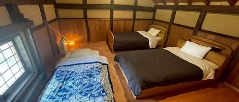 1 bedroom, desk, free WiFi, bed sheets